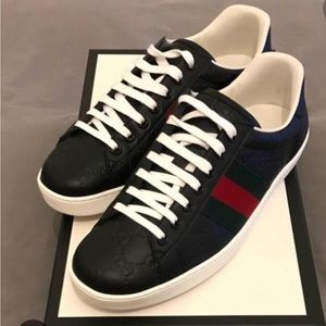 🔥 Authentic Gucci Ace Signature Sneakers. Classic Navy Blue!!! Rare🔥